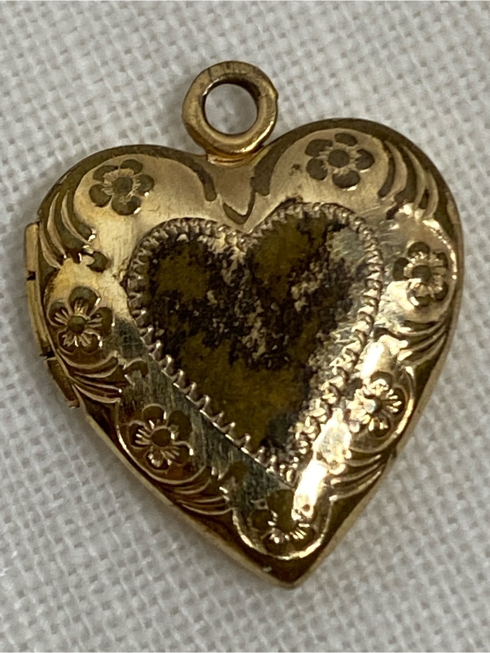 Vintage 12K GF Heart Locket Pendant Charm Floral Engraved Sweetheart Romantic